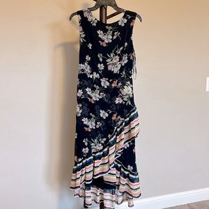 Navy floral hi-lo by Sandra Darren size 10p